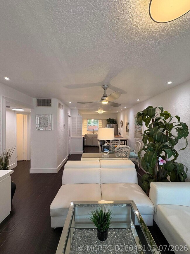 Foto del edificio - 601 SE 5th Ct