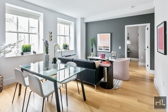 Foto del edificio - 63-67 Wall St