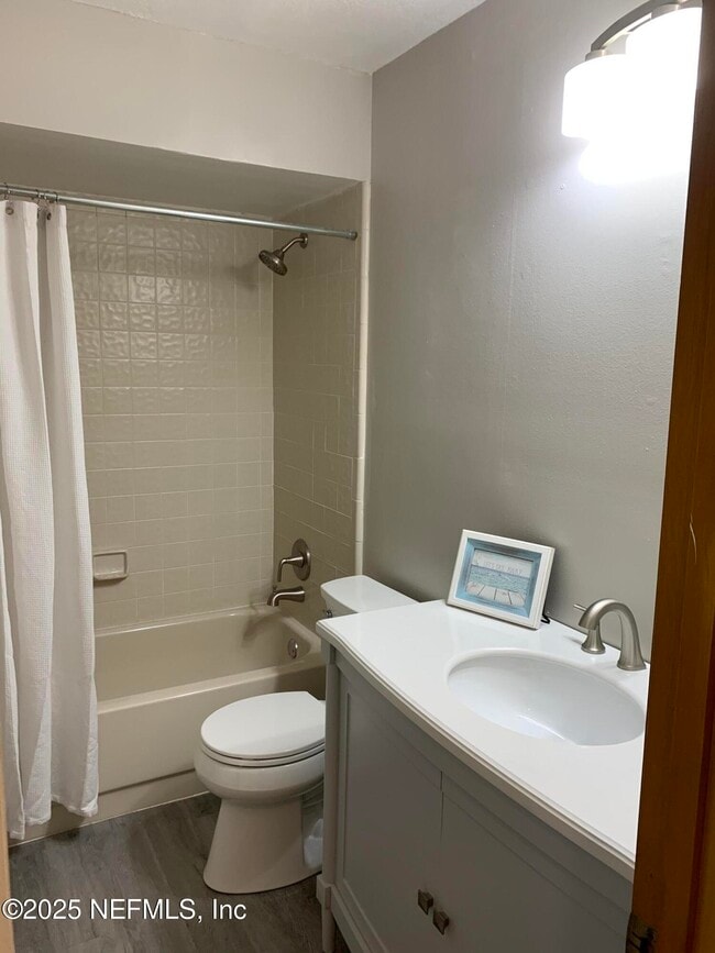 Foto del edificio - 4596 Wandering Oaks Ct
