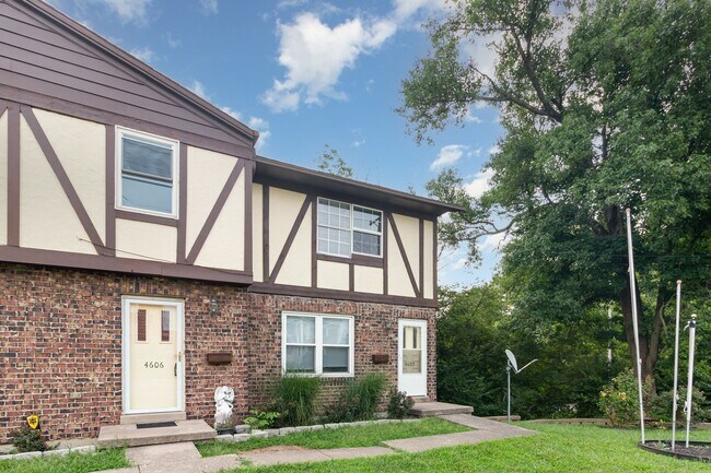 Foto del edificio - 4600-4606 Glenway Ave