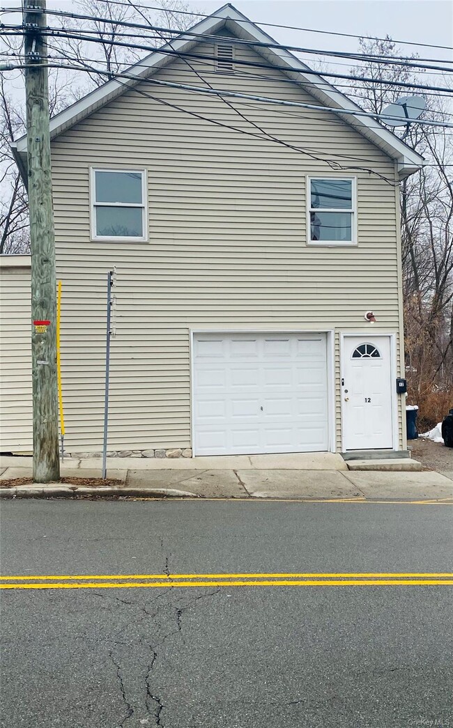 Foto del edificio - 12 Mountain Ave