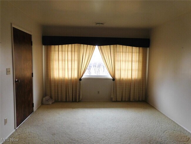 Foto del edificio - 56 Wilmette Ln