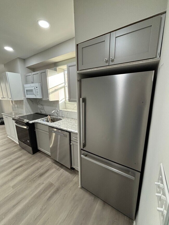 Foto del edificio - Brand New 2 Bedroom 1 Bath House in Pottst...