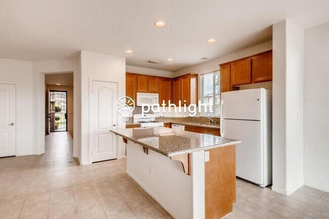 Building Photo - 29413 Cascade Ct, Lake Elsinore, CA, 92530