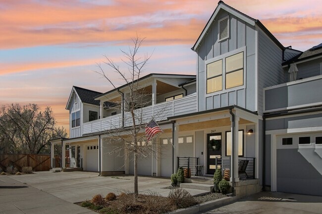 Photo - 267 Clementina St Townhome