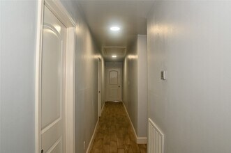 Building Photo - 5254 N Braeswood Blvd