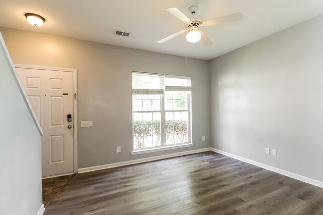 Building Photo - 1518 Braveheart Ln