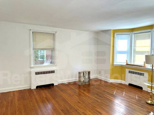 Foto del edificio - 6109 Maylane Dr