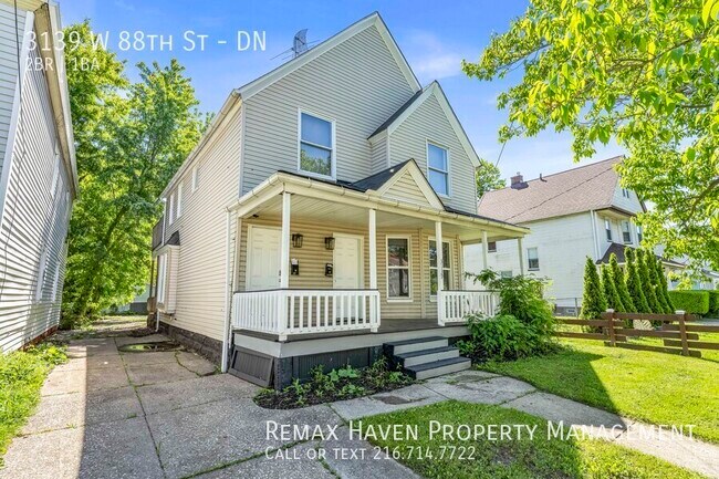 Building Photo - 3139 W 88th St