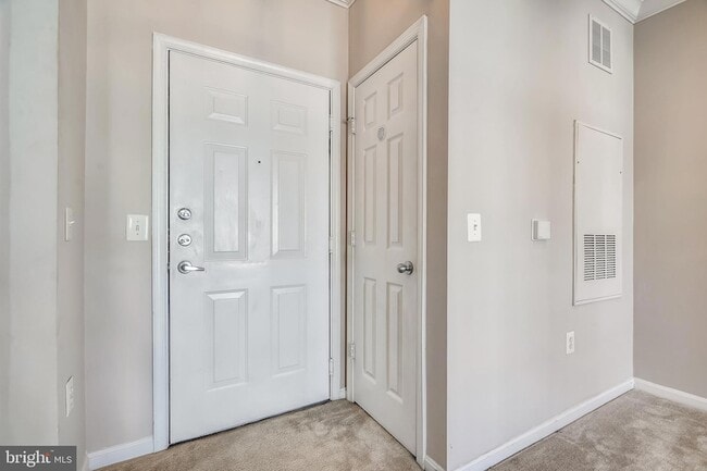 Building Photo - 2765 Centerboro Dr