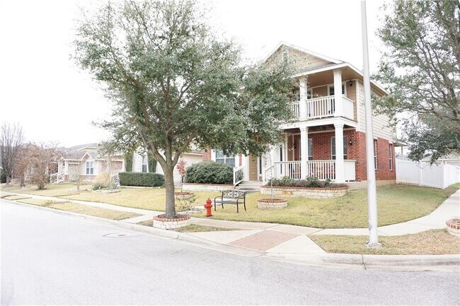 Building Photo - 1911 Big Bend Dr