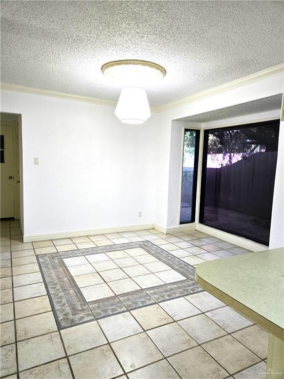 Foto del edificio - 20 Redbud Ave