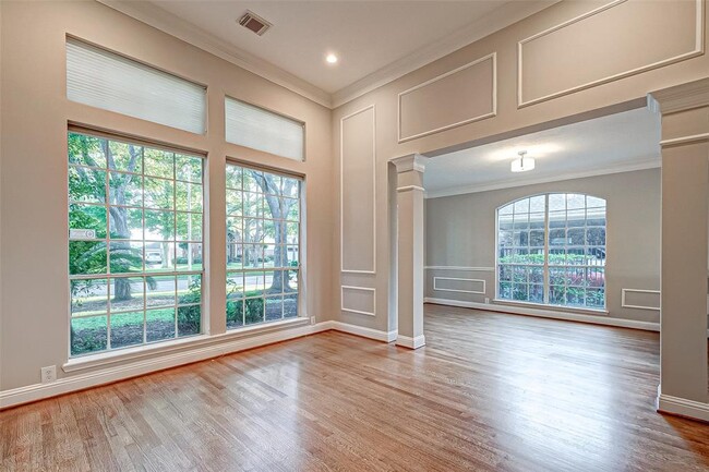 Foto del edificio - 24118 Bay Hill Blvd