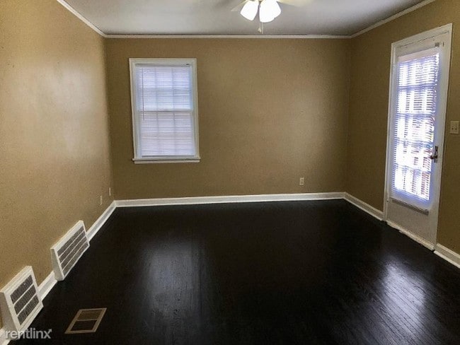 Building Photo - 3 br, 2 bath House - 3913 N 67th St