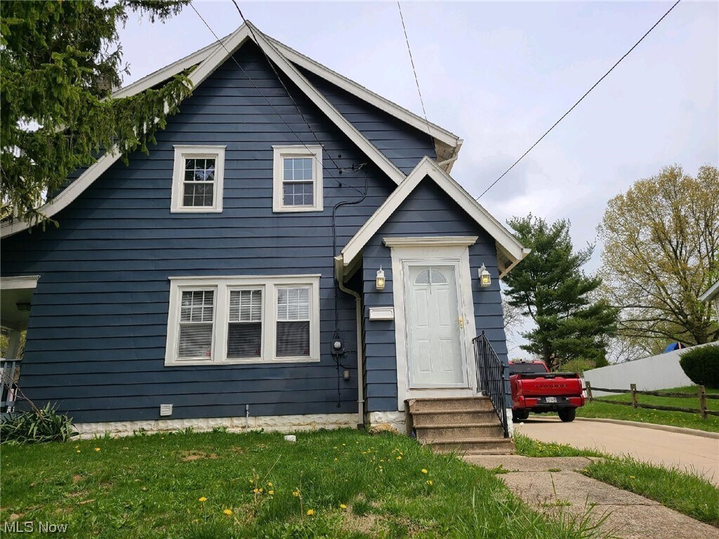Primary Photo - 1277 Superior Ave