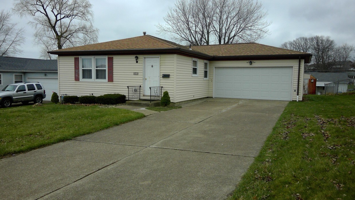 4215 Harvard Rd, Erie, PA 16509 House Rental in Erie, PA