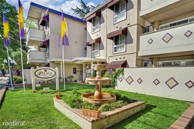 Foto del edificio - 1731 Pine St