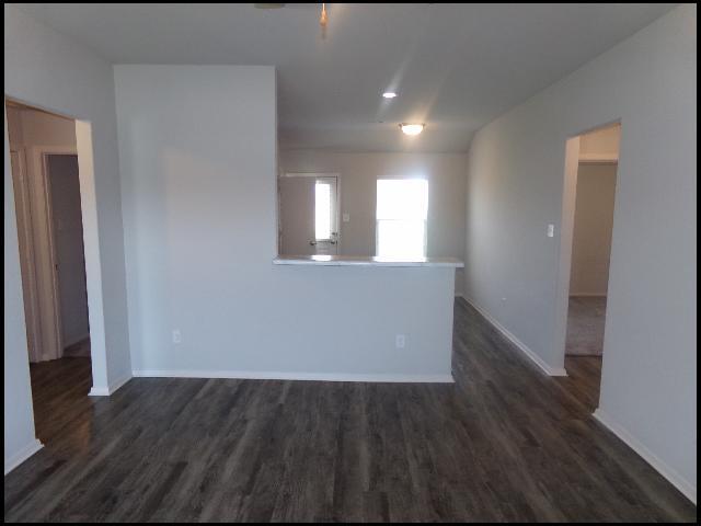 Building Photo - 1304 Yarrow Dr