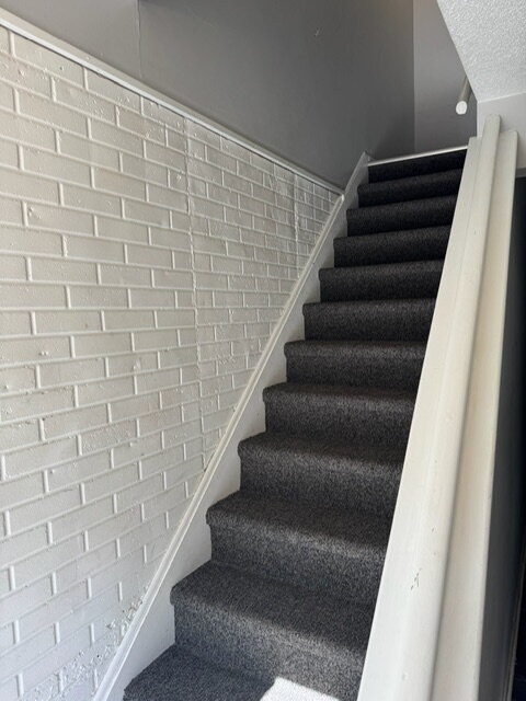 Foto del edificio - "Charming 2-Bed Townhome (multiplex buildi...