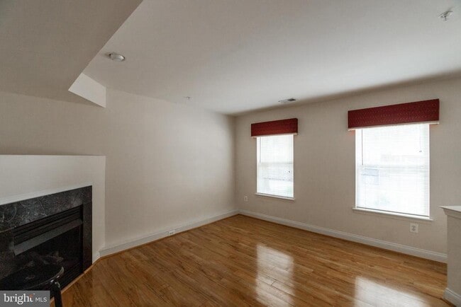 Building Photo - 1017 Grand Champion Dr