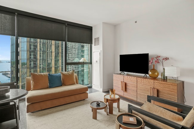 Foto del edificio - 453 E Waterside Dr