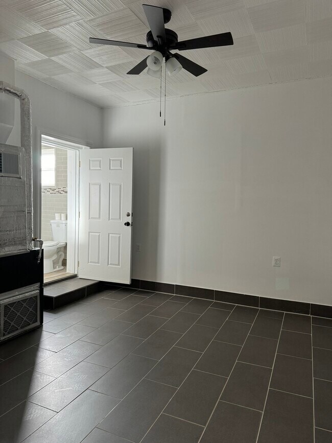 Foto del edificio - 2409 S Spaulding Ave