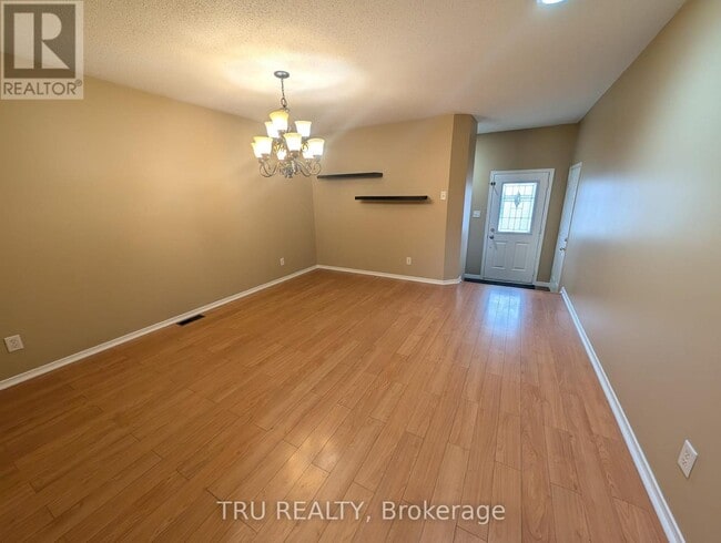 Building Photo - 94 Hathaway Dr