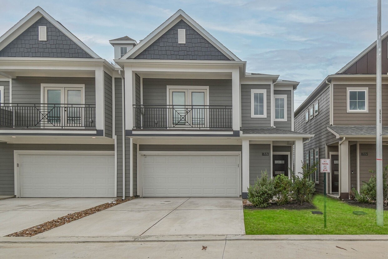 Foto principal - 16571 Oasis Glade Dr