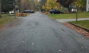 Building Photo - 31 Lakeview Rd Building Photo - 31 Lakeview Rd