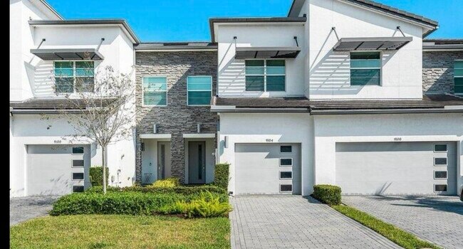 Building Photo - 9041 Zevon Ct