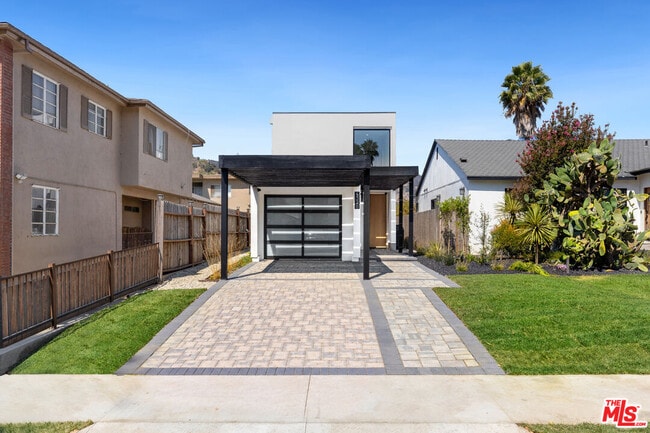 Building Photo - 4326 Edenhurst Ave