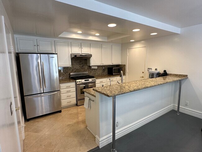 Foto del edificio - 24721 Camden Ct