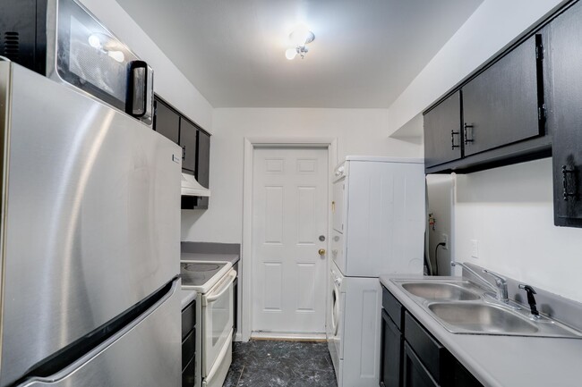 Building Photo - 3077 South Bumby Avenue Orlando, Fl 32806 ...