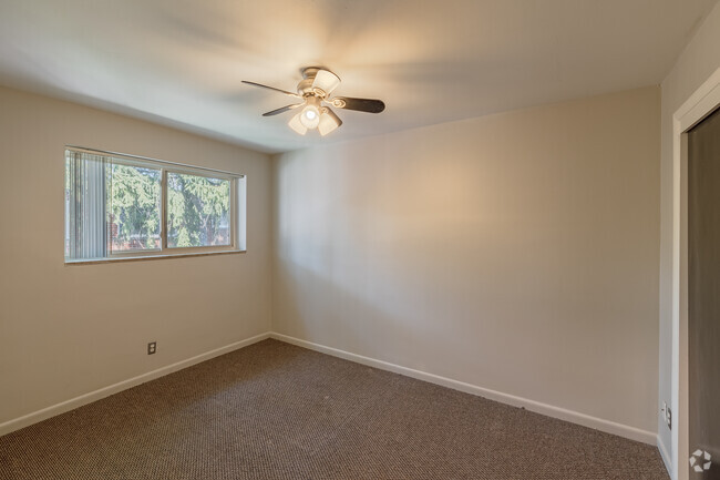 1BR, 1BA - 780SF, Bedroom - Farnum Apartments