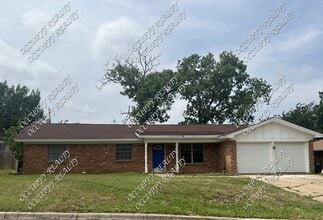 Building Photo - 361 Heirloom Dr