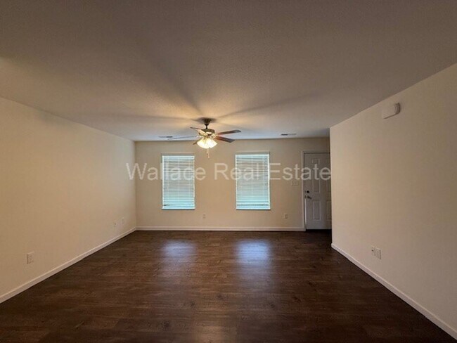 Foto del edificio - WEST KNOX CEDAR BLUFF AREA 2 BEDROOM 2.5 BATH TOWNHOUSE