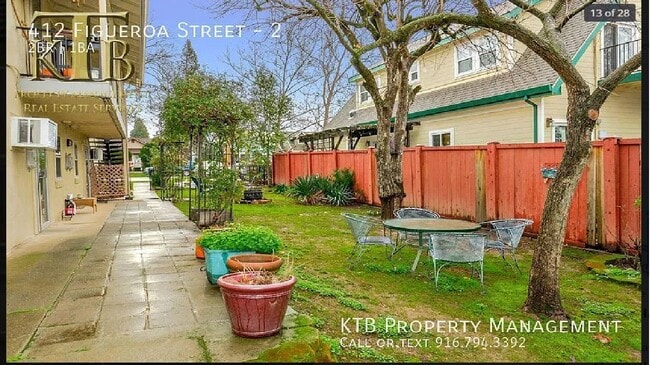 Side Yard - 412 Figueroa St