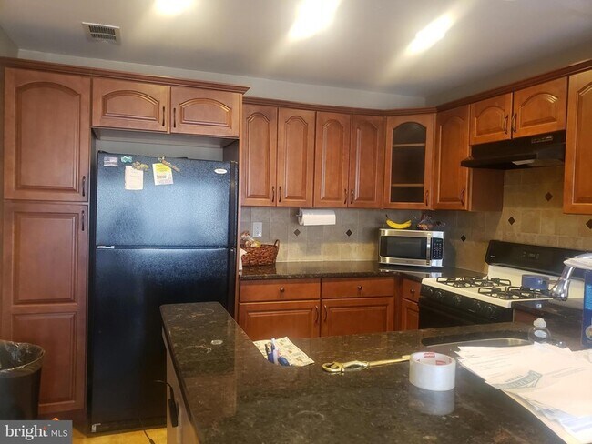 Foto del edificio - 6062 Cedar Ct