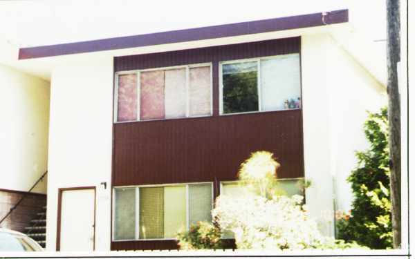 Foto del edificio - 2258-2262 Key Blvd