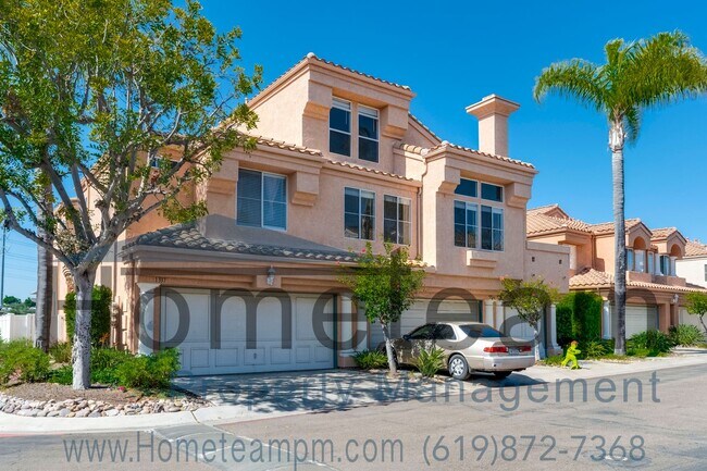 Foto del edificio - 1337 Serena Cir