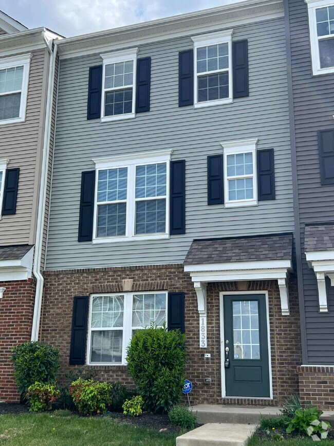 Building Photo - 1833 Sag Harbor Ln