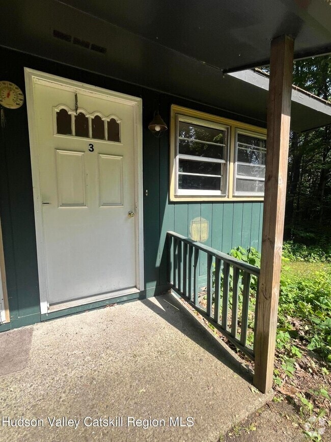 Building Photo - 143 Vedder Rd