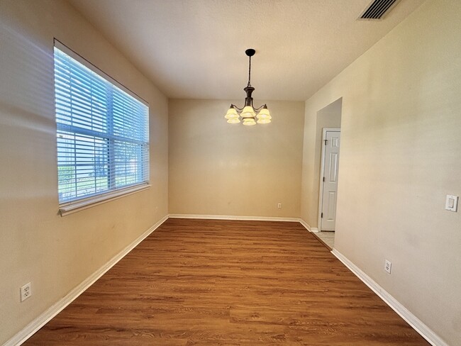 Building Photo - 13010 Langstaff Dr