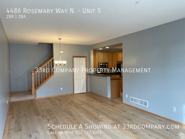 Building Photo - Updated Townhome - Hugo!