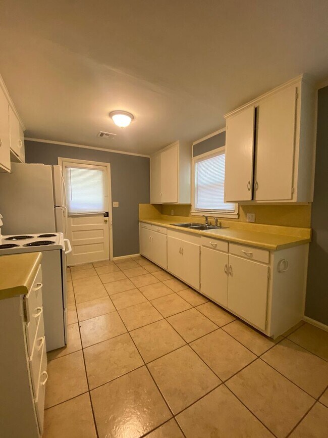 Foto del edificio - 1 Bedroom Duplex with private parking