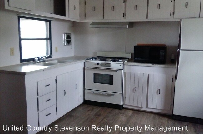 Building Photo - 1 br, 1 bath House - 605 S. Main Street