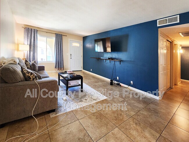 Foto del edificio - 4701 W Charleston Ave