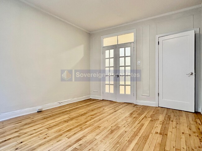 Building Photo - 405 West 45th Street