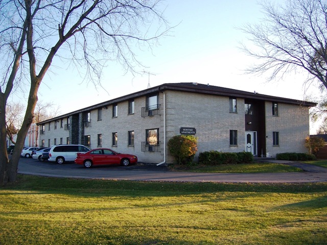 Primary Photo - Heritage Apartments