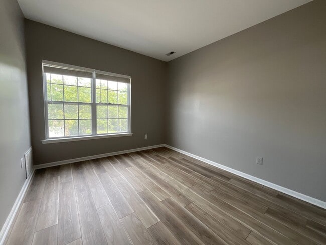 Building Photo - 2 bedroom condo at Country Classics at Mor...